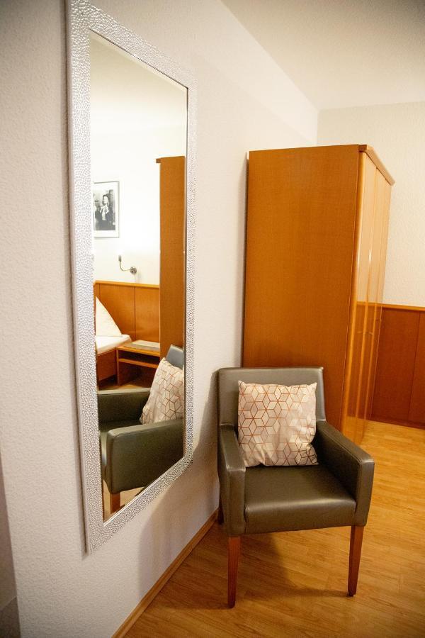 Kleines Hotel Westhus Doerpen Экстерьер фото