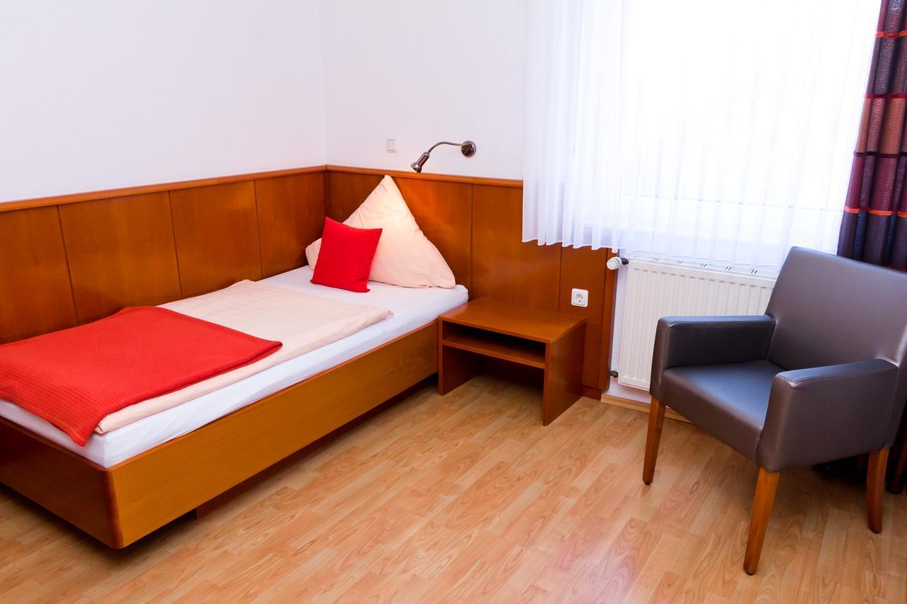 Kleines Hotel Westhus Doerpen Экстерьер фото
